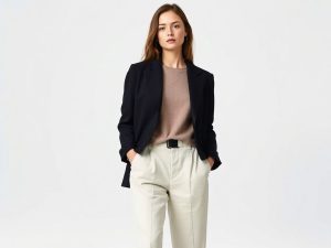 TrendAlert 40 Femeie elegantă cu haine la modă din 2025.