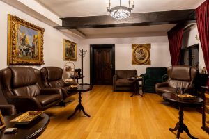 Art. History. Experience. – Descoperă Locația Filmărilor Autentice în București la EkoGroup Vila